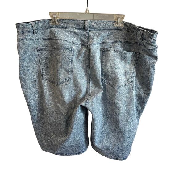 Gloria Vanderbilt Joslyn Plus 22W Denim Bermuda Shorts – Acid Wash Stretch Jean - Picture 2 of 14